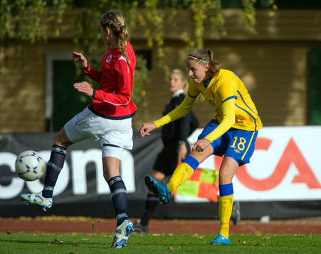 Sandra Törnros, Sverige