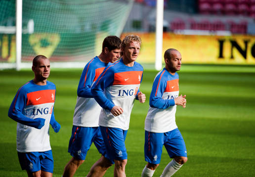 Wesley Sneijder och Dirk Kuyt