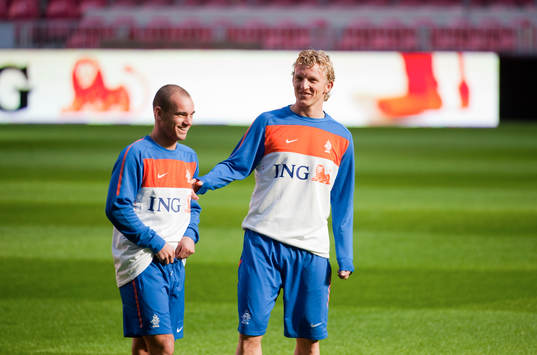 Wesley Sneijder och Dirk Kuyt