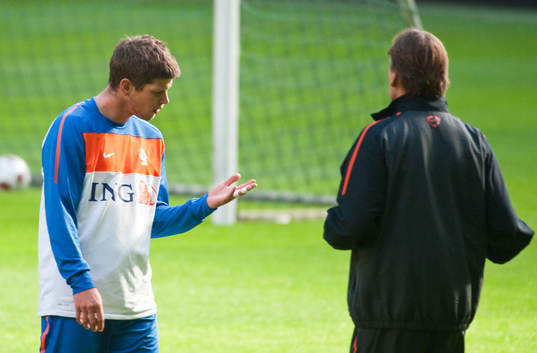 Klaas-Jan Huntelaar har en finger skada som irriterar