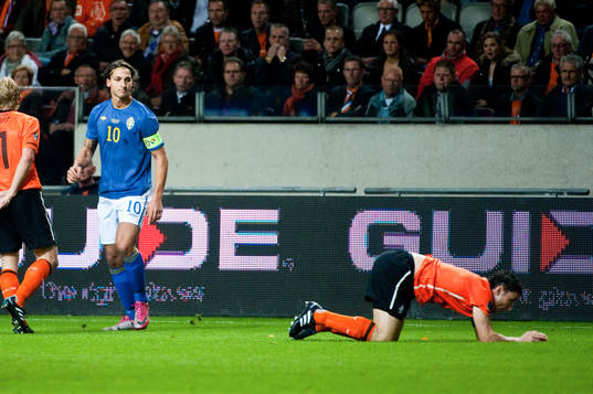 Mark van Bommel, Holland ligger ned