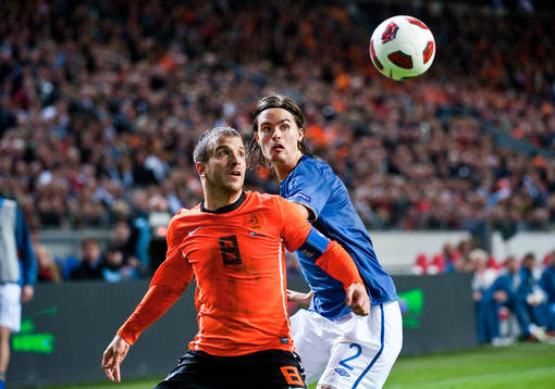Rafael van der Vaart, Holland och Mikael Lustig, Sverige