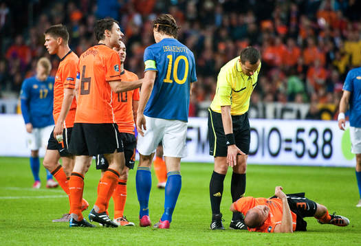 Mark van Bommel, Holland vill snacka med Zlatan