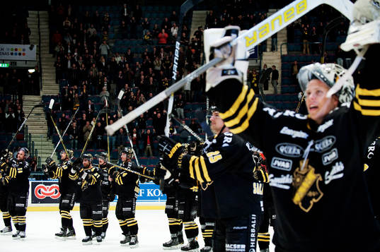 AIK-spelarna jubel