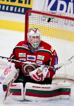 Johan Holmqvist, målvakt, Frölunda