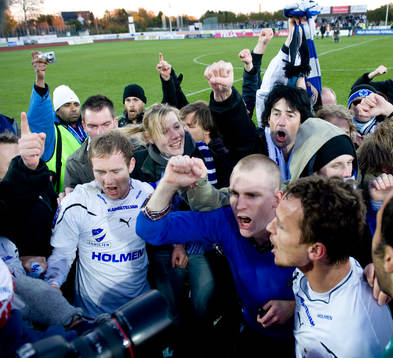 Norrköping firar det allsvenska kontraktet. Jubel, glädje