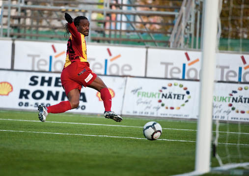 Peter Ijeh, Syrianska sparkar in 1-0
