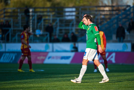 Tomas Backman, Jönköping får rött kort