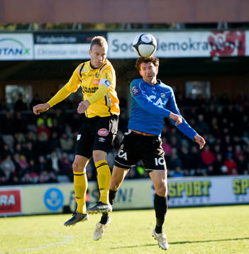 Marcus Ekenberg, Mjällby och Mikael Rosén, Halmstad