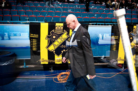Roger Melin, tränare AIK lämnar rinken