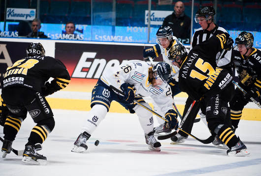 Kamil Piros, HV71 försöker ta kontroll