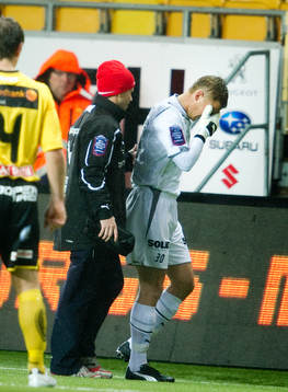 Pär Hansson, målvakt, Helsingborg utgick med illamående