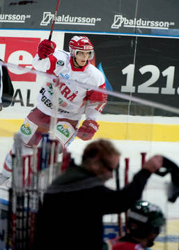 Björn Svensson, Timrå, gör 2-4. Jubel