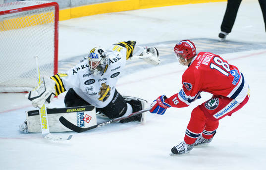 Bläddra bland fler bilder av Ishockey, Elitserien, AIK - Södertälje