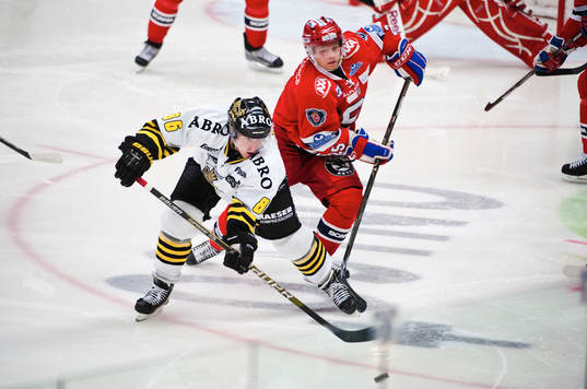 Oscar Ahlström, AIK och Ryan Lasch, Södertälje