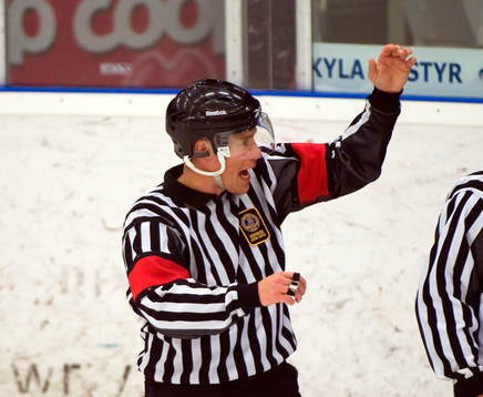 Tobias Björk, domare