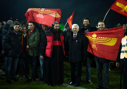 Syrianska firar allsvenskt kontrakt. Jubel, glädje