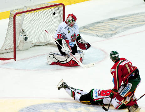 Per-Johan Axelsson, Frölunda, gör 2-0