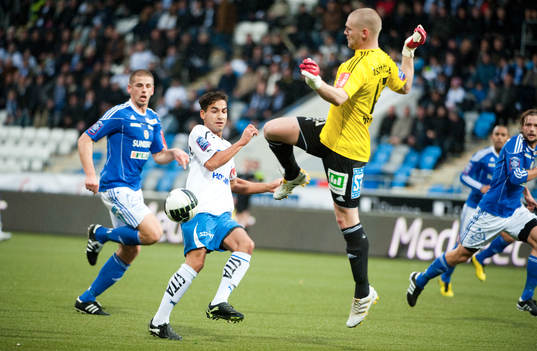 Riki Whass, Norrköping tvekar när målvakten Tommy
