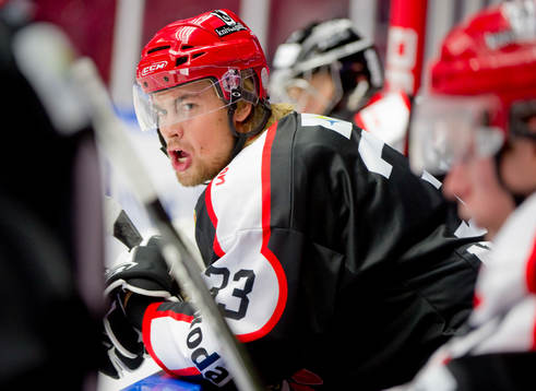 Patrik Nevelainen, Malmö satt på bänken