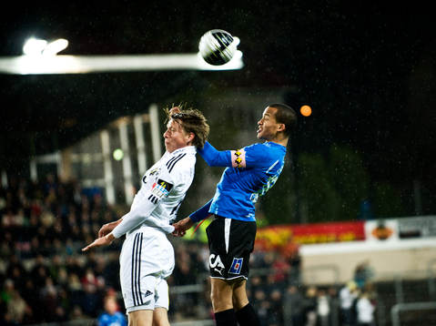 , AIK och Marcus Olsson, Halmstad, nick, nickduell
