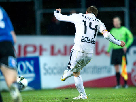 0-2, Kenny Pavey, AIK, straff