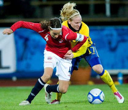 Lisa Dahlkvist, Sverige, mot Ingvild Stensland, Norge