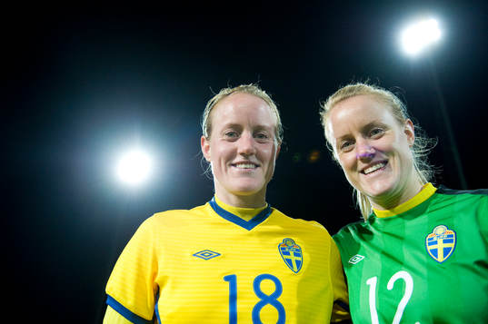 Tvillingarna Marie och Kristin Hammarström