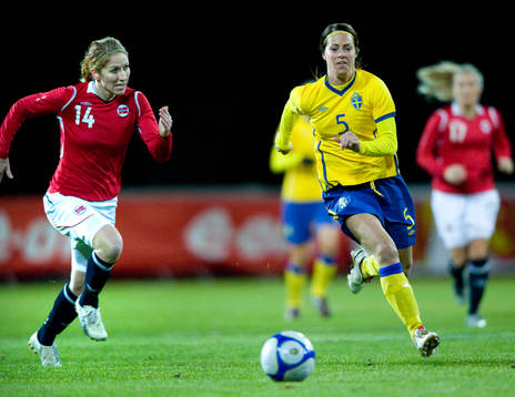 Johanna Almgren, Sverige och Lise Klaveness, Norge