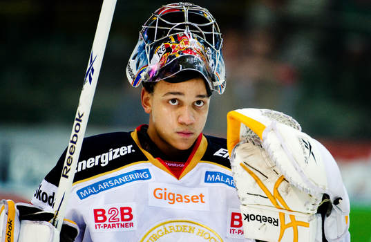 Mark Owuya, målvakt