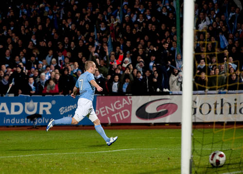 Daniel Larsson, Malmö, gör 0-1, jubel