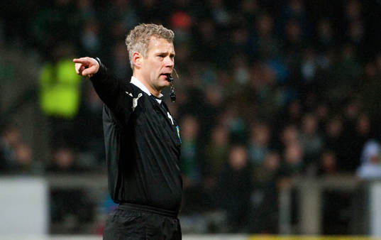 Tobias Mattsson, domare