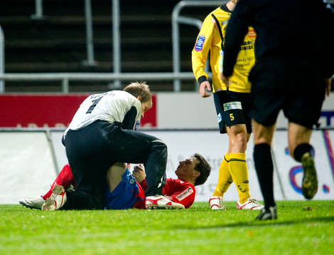 Mattias Asper, målvakt, Mjällby bråkade med Ardian