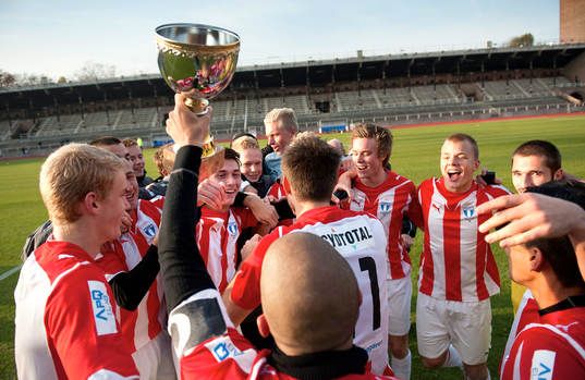 Jubel i Malmö, Svenska Mästare 2010. Glädje, pokal
