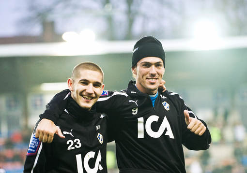 Guri Baqaj och Emir Kujovic, glädje
