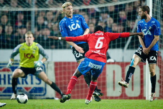 0-2 May Mahlangu skjuter förbi Karl Johan Jonsson,