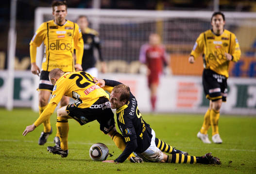 Goran Ljubojevic, AIK hänger på Andreas Klarström,