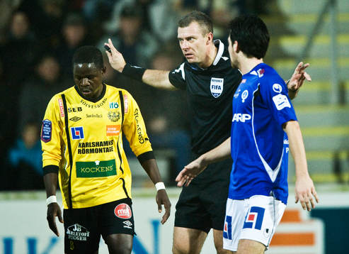 Patrick Osiako, Mjällby och Daniel Stålhammar, domare