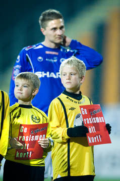 Ge rasismen rött kort
