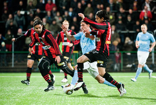 Agon Mehmeti, Malmö i tuff närkamp