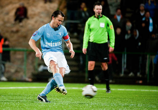 Daniel Andersson, Malmö sparkar in straffen