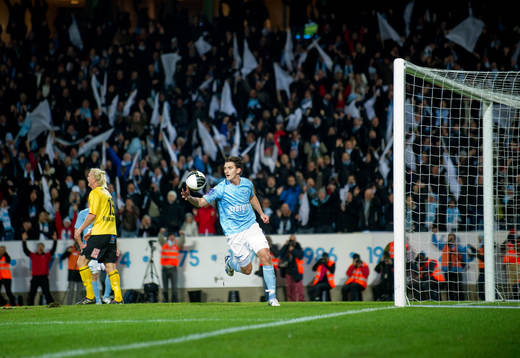 Agon Mehmeti, Malmö gjorde 2-0. Jubel