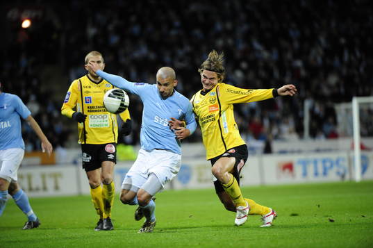 Guillermo Molins, Malmö och William Leandersson, Mjällby