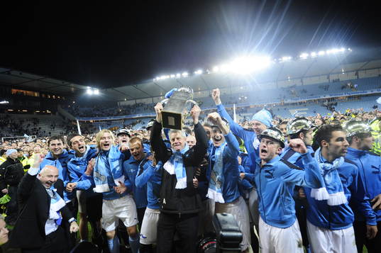 Hasse Borg med Lennart  Johanssons Pokal. Svenska Mästare