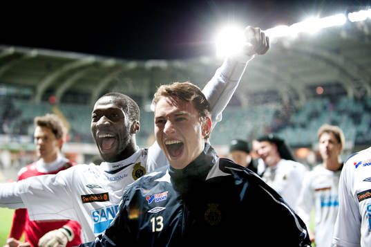 Bläddra bland fler bilder av Fotboll, Allsvenskan, Häcken - Brommapojkarna