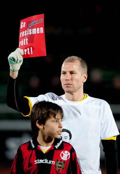 Häcken ger rasismen rött kort, Jonas Henriksson, Häcken.
