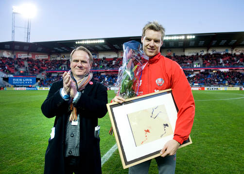 Marcus Nilsson, Helsingborg, prisbelönas av Pelle