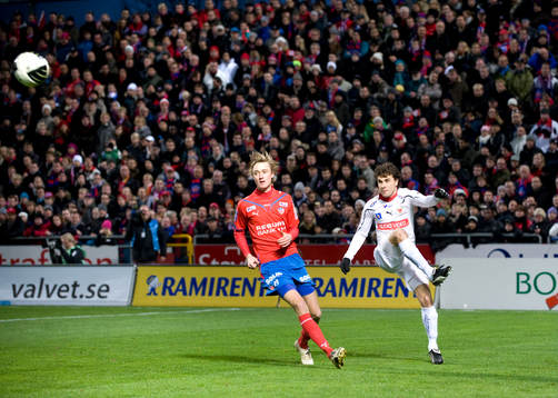 Välfyllt på Olympias läktare, Rasmus Jönssoin,