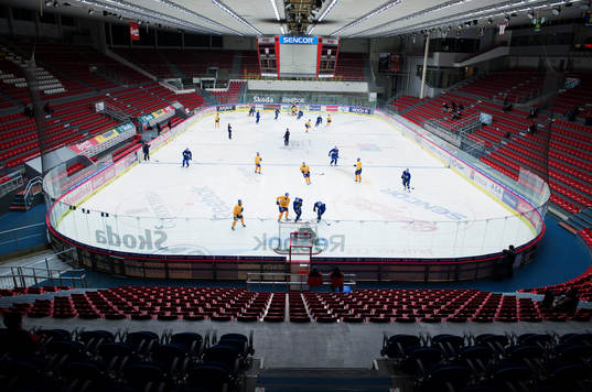 Sverige tränar i Budvar Arena i Ceske Budejovice