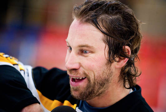 Ishockey,  Sven Tumba Johansson hedras med en liten match
